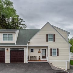 The Valley Estate | Hot Tub | Prime Location!