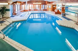 Summit 71 | Pools, Shuttle, Near Loon & Downtown