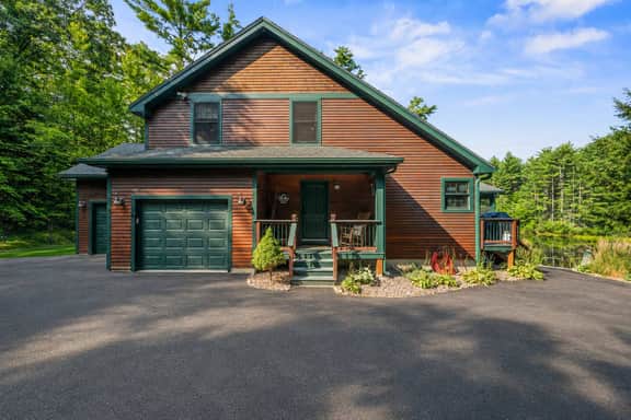 Hillcroft Landing | Winnie Waterfront | 5 Bed 4ba - Image 5